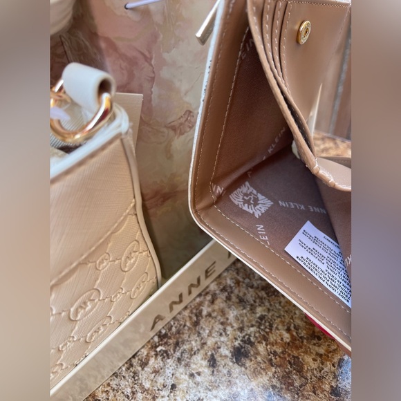 Anne Klein Crossbody & Wallet Set - Picture 10 of 13